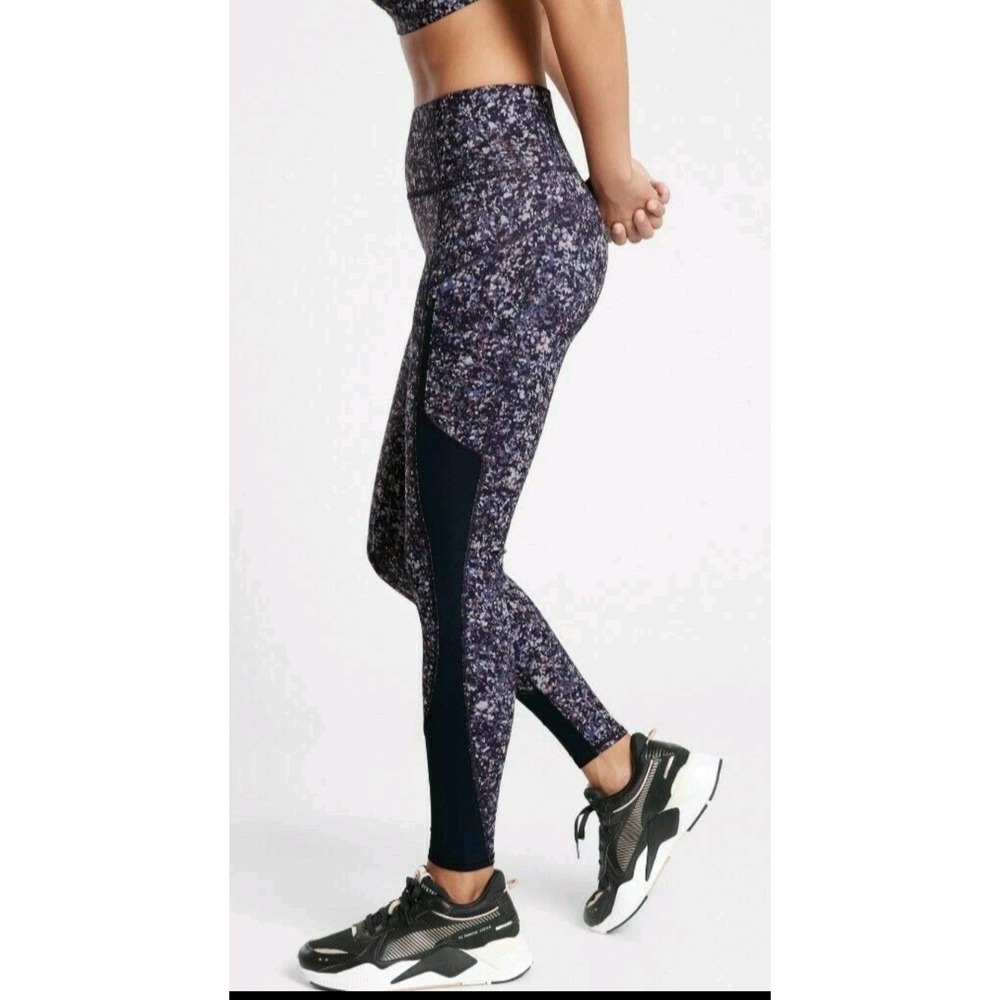 Athleta Rainier Printed Leggings Athleisurewear Purple Pockets mid rise L